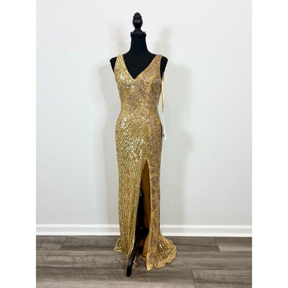 Mac Duggal Gold Sequin Slit Gown Size 2 - Picture 2 of 9